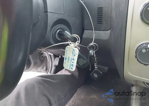 2012 Ford Escape Xlt z USA, uszkodzony, nr VIN 1FMCU9D78CKB67479